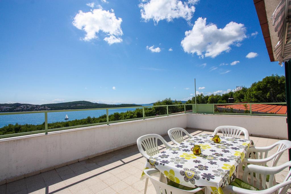 Apartment Artemisia 1 Trogir Exterior foto